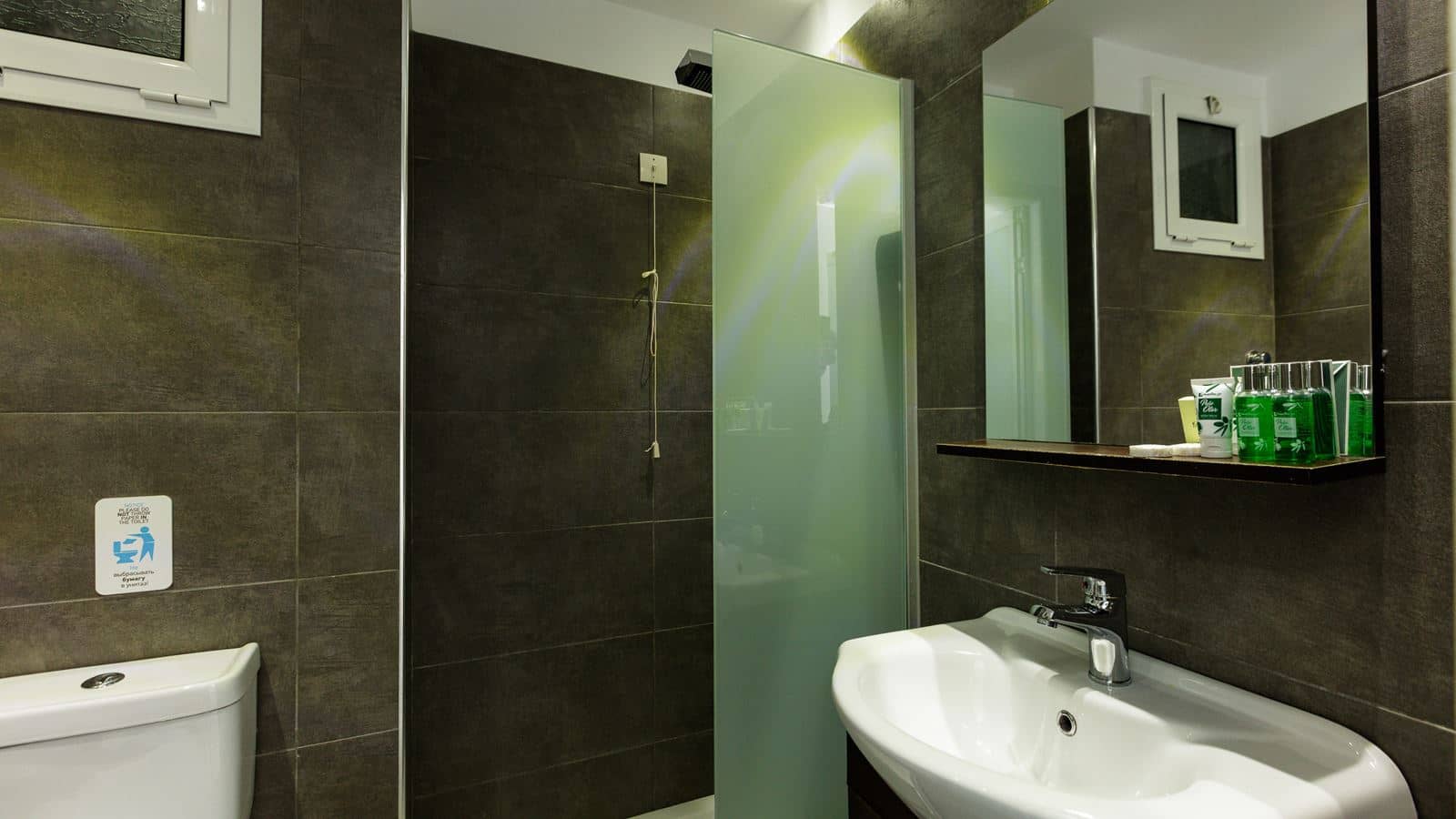 rooms-triple-room
