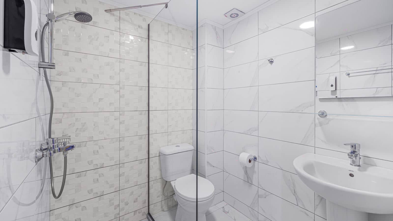 rooms-superior-apartment-triple-1 bedroom-balcony-or-terrace