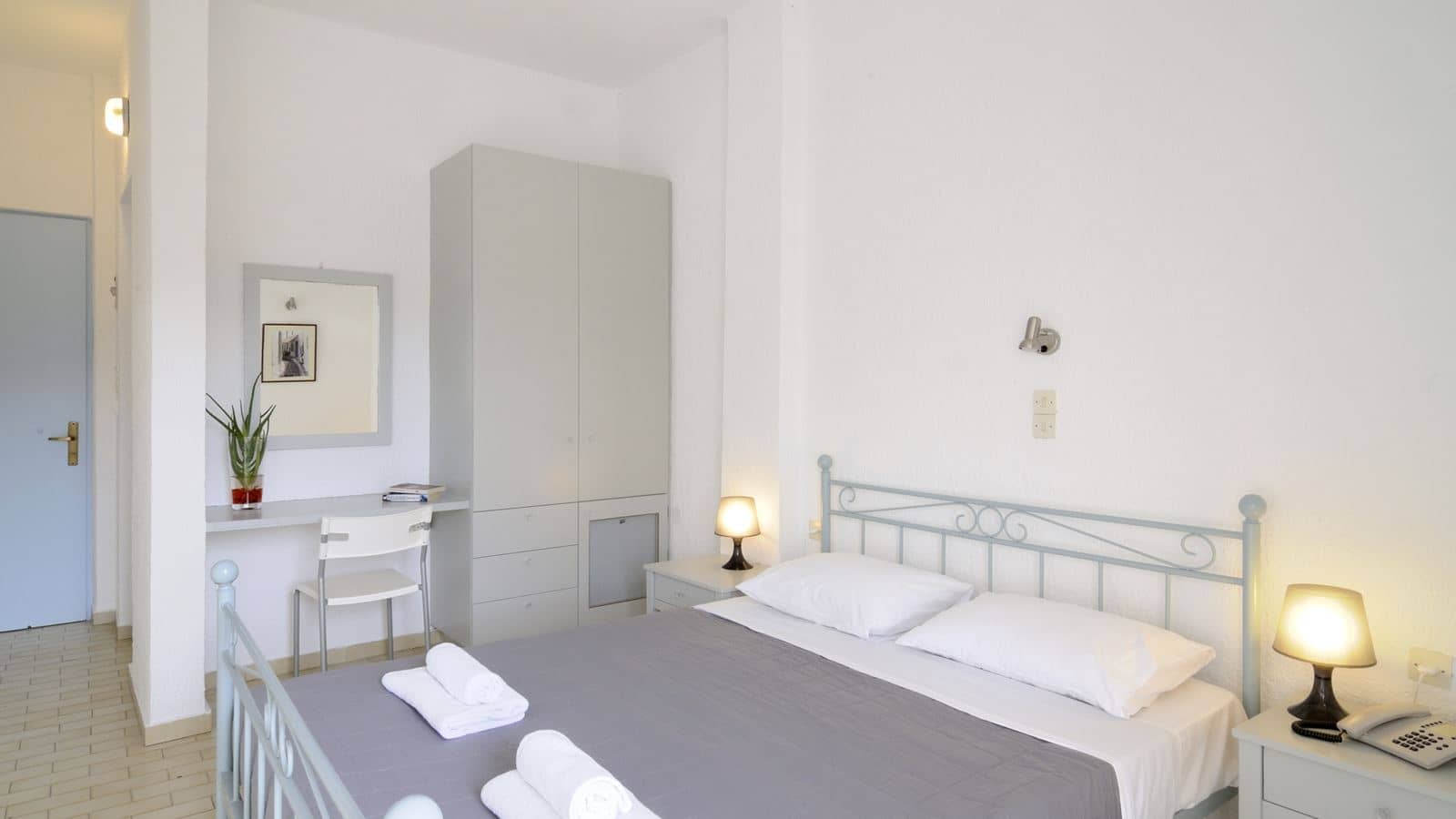rooms-family-mountain-view