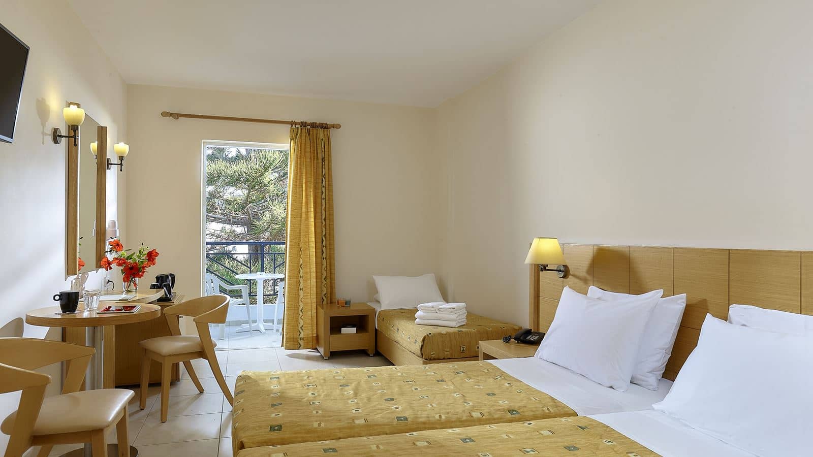 rooms-double-room-garden-view