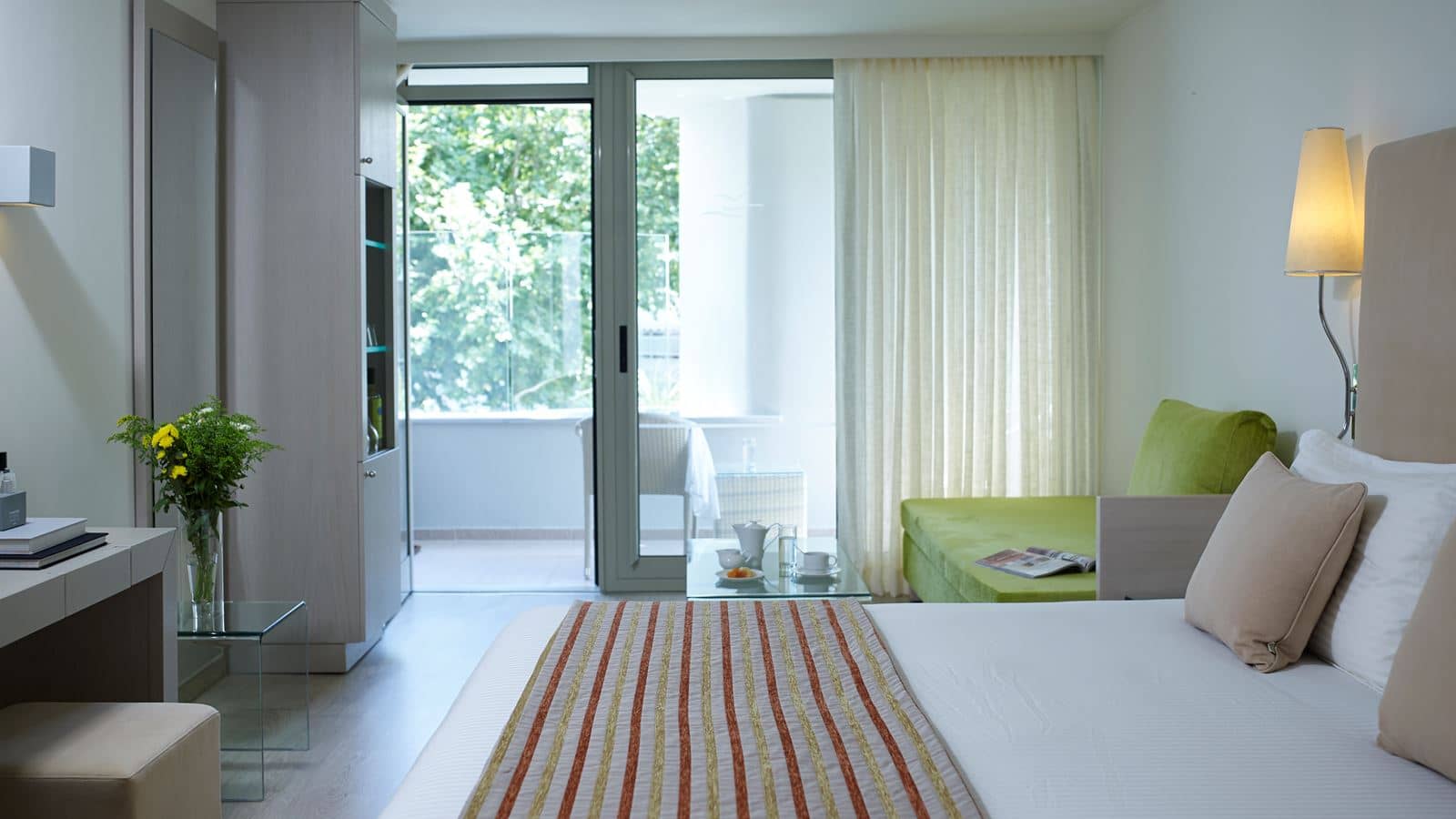 rooms-superior-junior-suite-sea-view