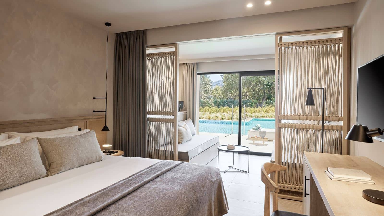 rooms-junior-suite-pool-view--swim-up
