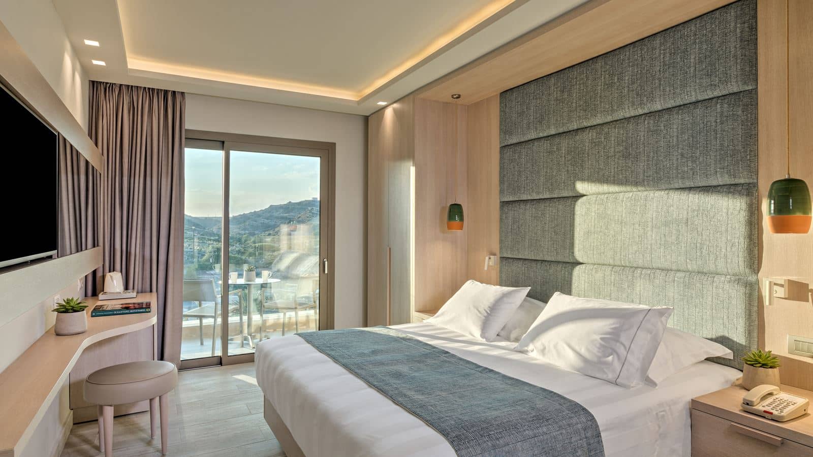 rooms-doubletriple-room-mountain--view