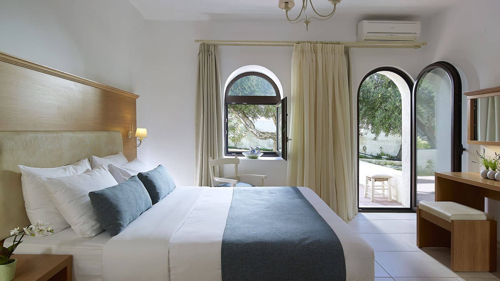 rooms-deluxe-double-for-single-use-garden-view