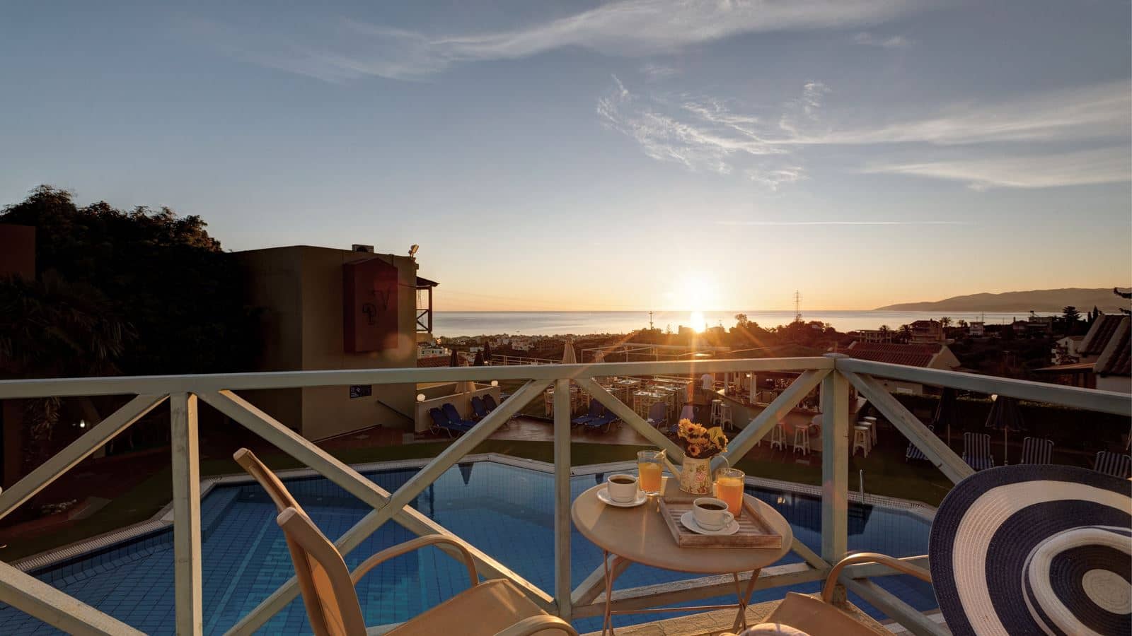 rooms-prenium-apartment-balcony-or-terrace
