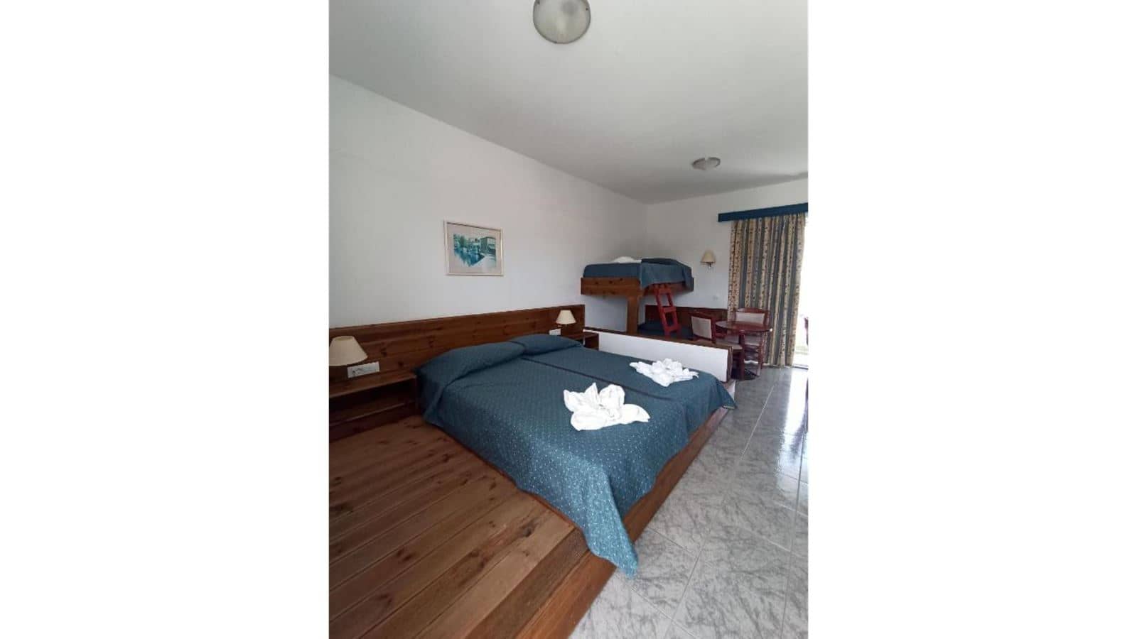 rooms-family-room-bunkbed