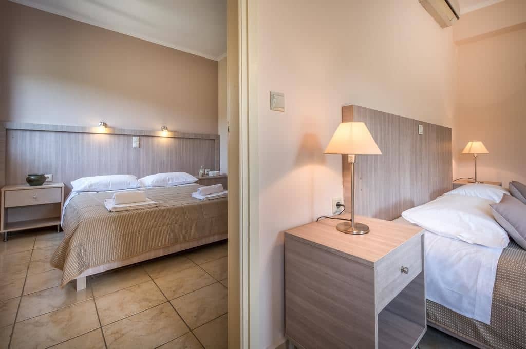 rooms-family-room