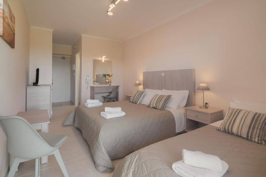 rooms-triple-room