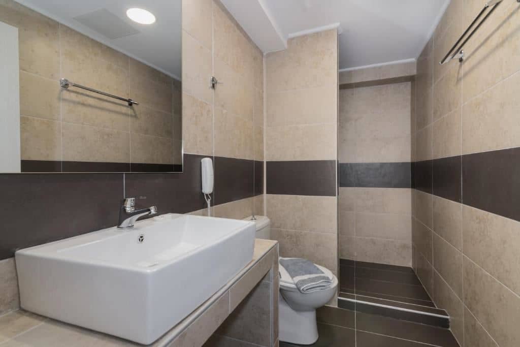 rooms-triple-room