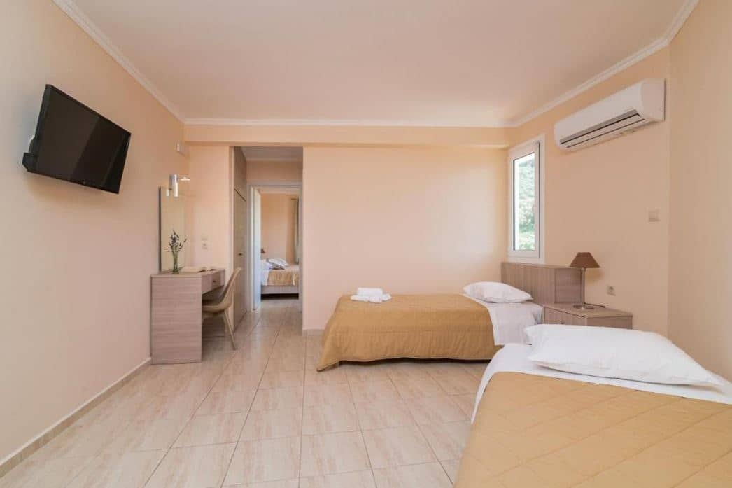 rooms-family-room