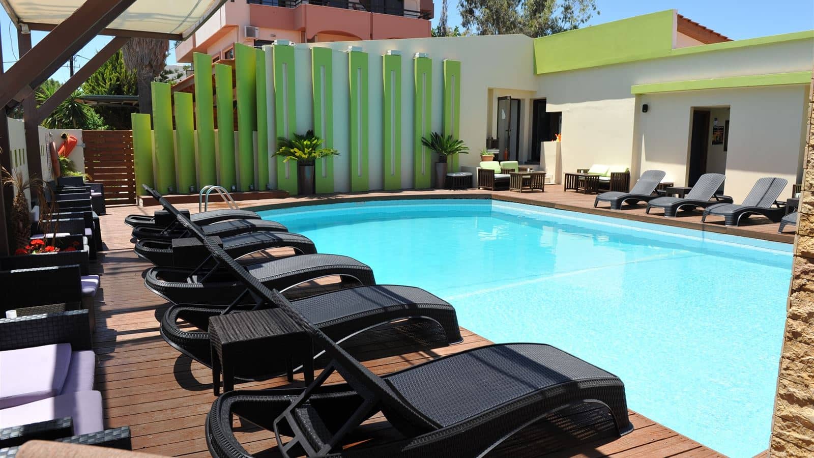 bars-mediterraneo-pool-bar