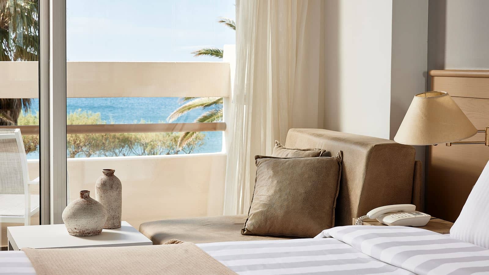 rooms-room-double-seaview-balcony-or-terrace