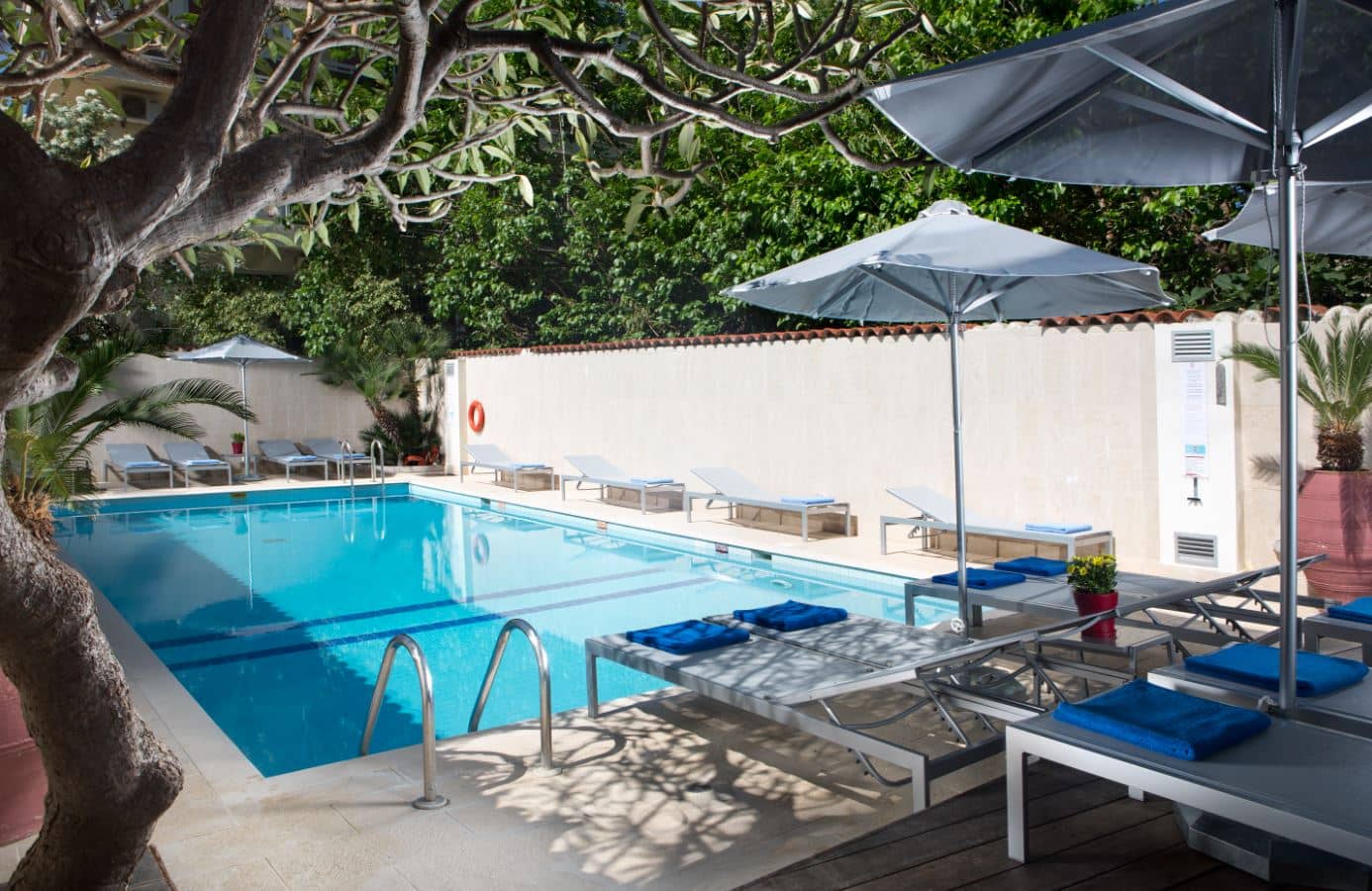 pools-outdoor-pool