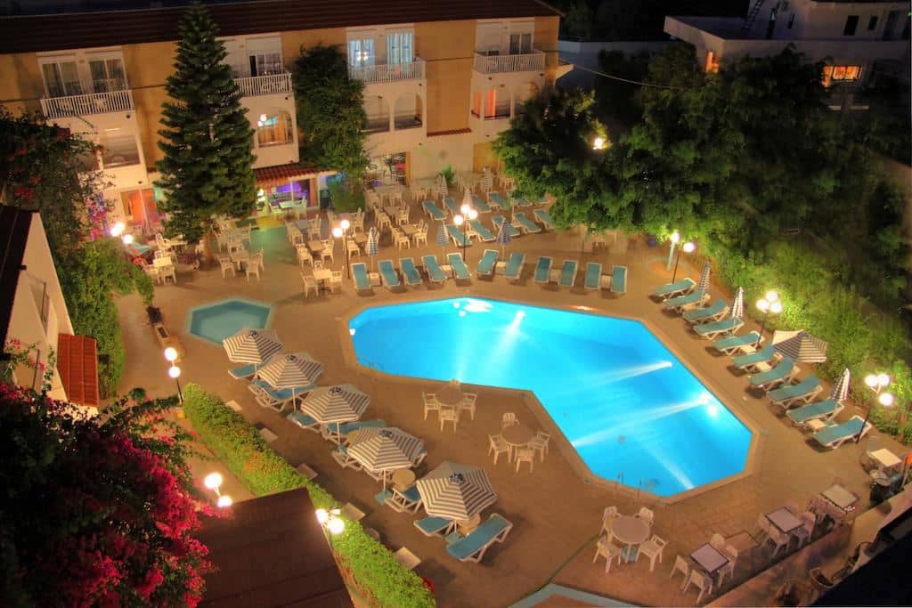 pools-outdoor-pool