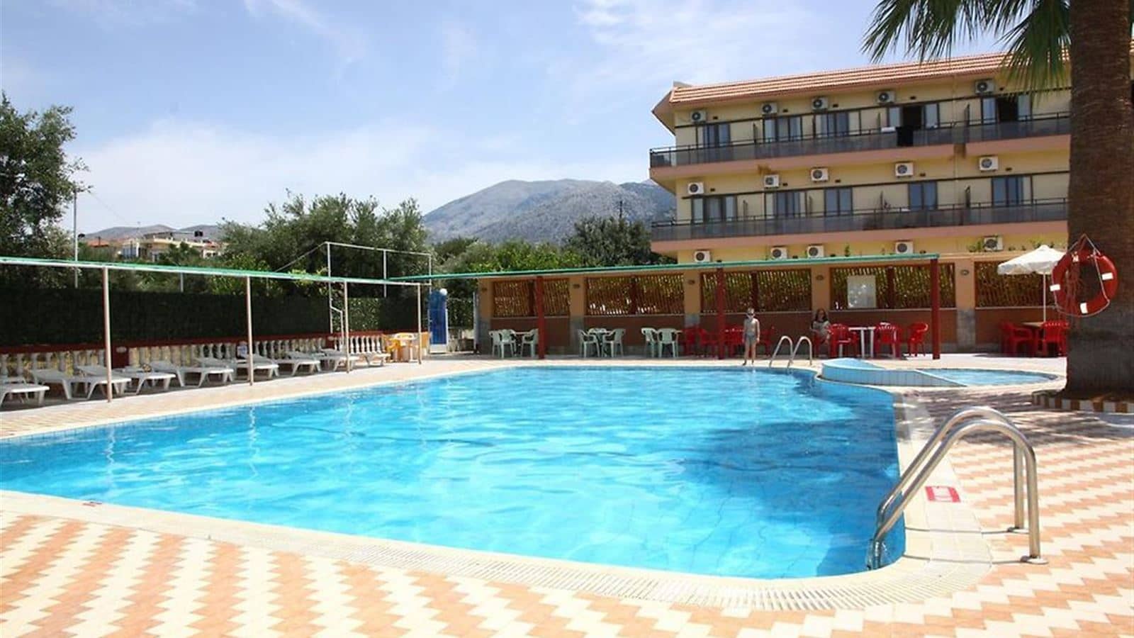 pools-outdoor-pool