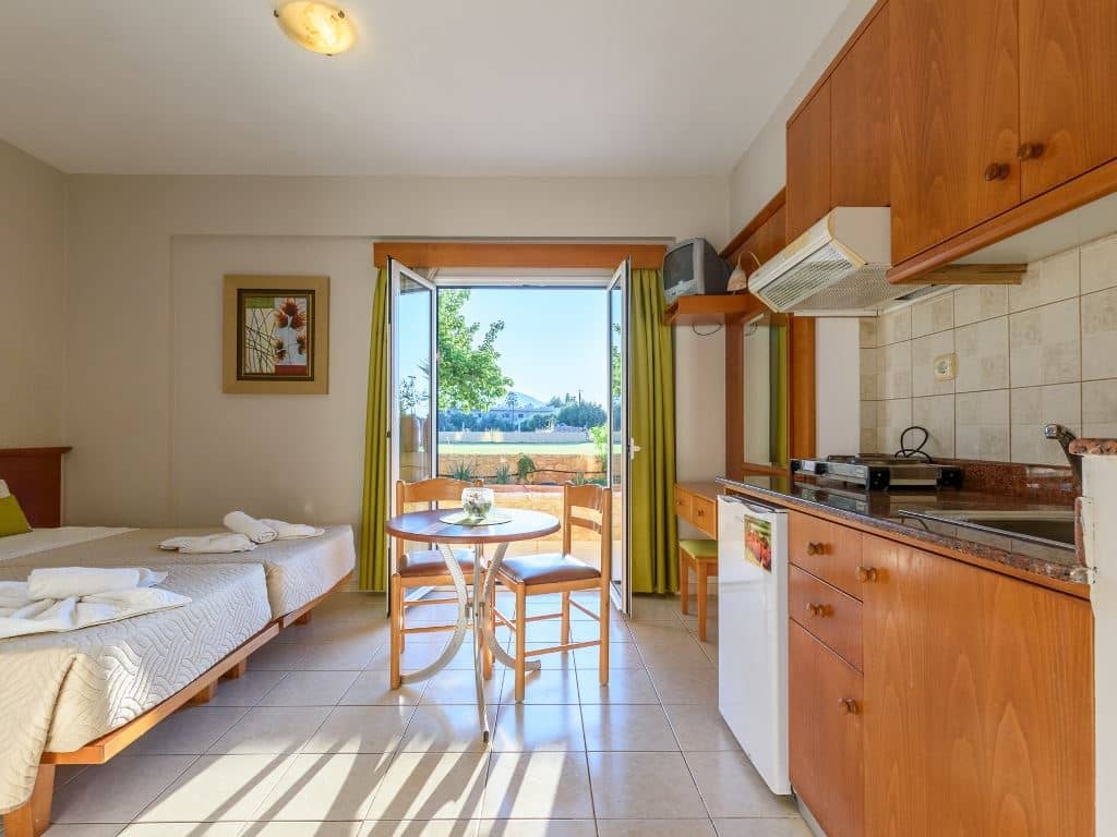 rooms-studio-2-pax