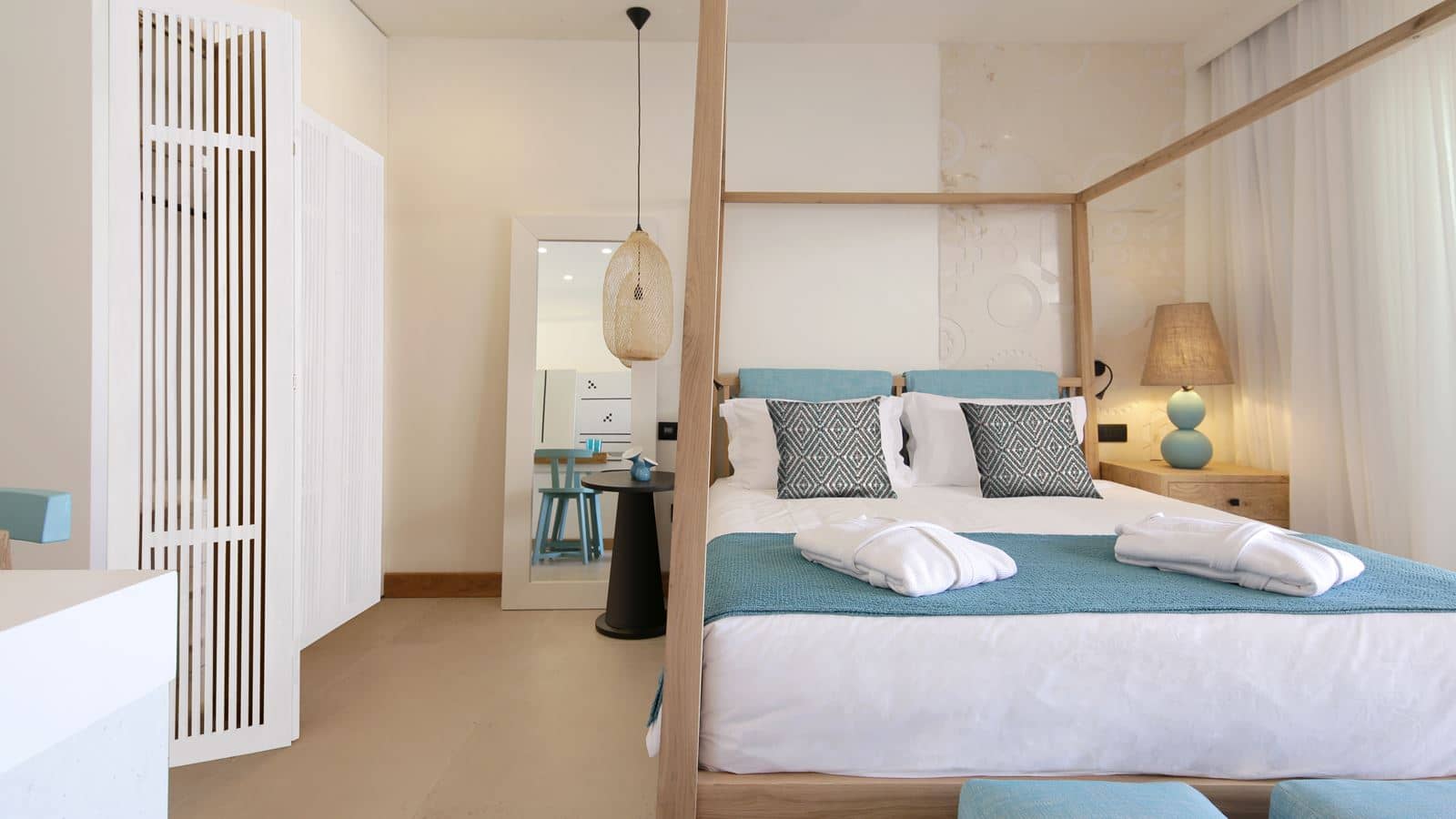 rooms-upbeat-retreat-pool-view-with-heated-plunge-pool