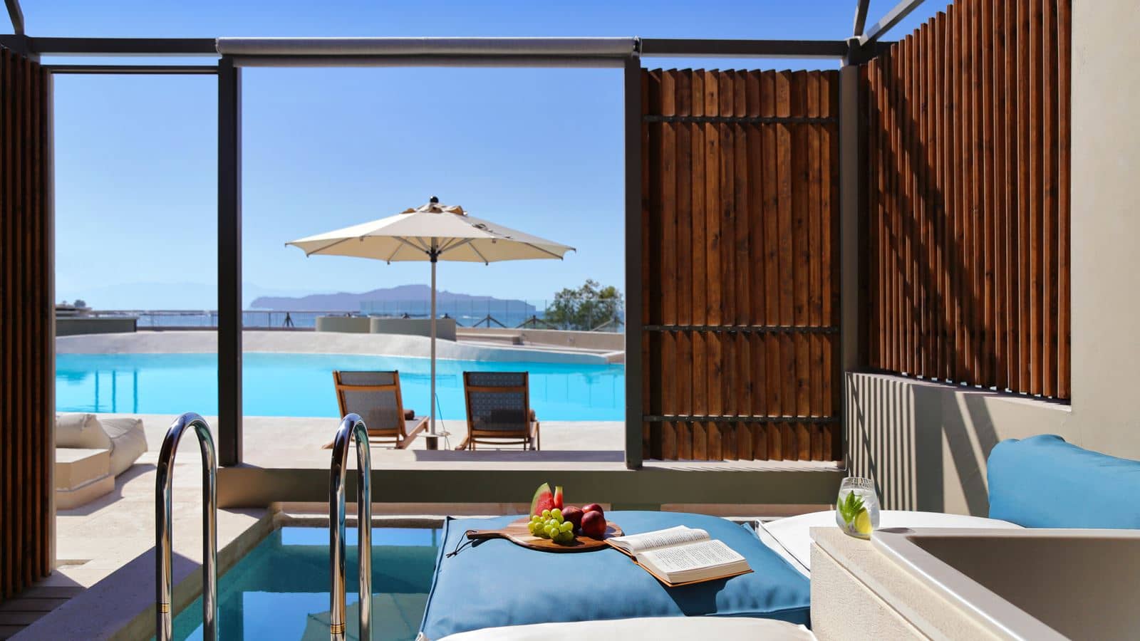 rooms-upbeat-retreat-sea-view-with-heated-plunge-pool