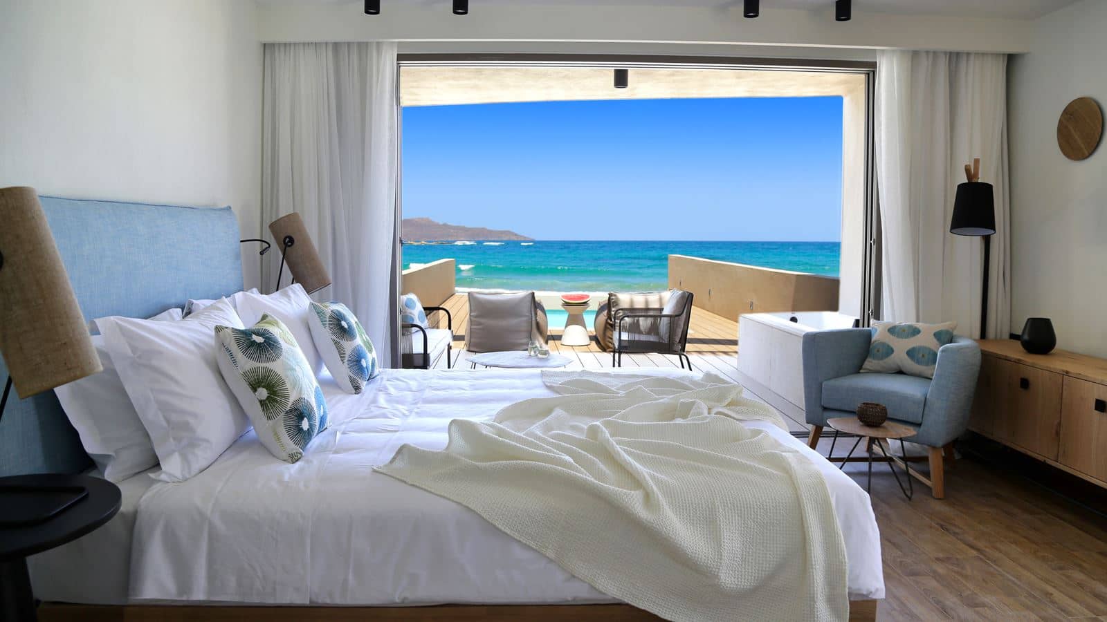 rooms-pure-haven-sea-front-with-heated-private-pool