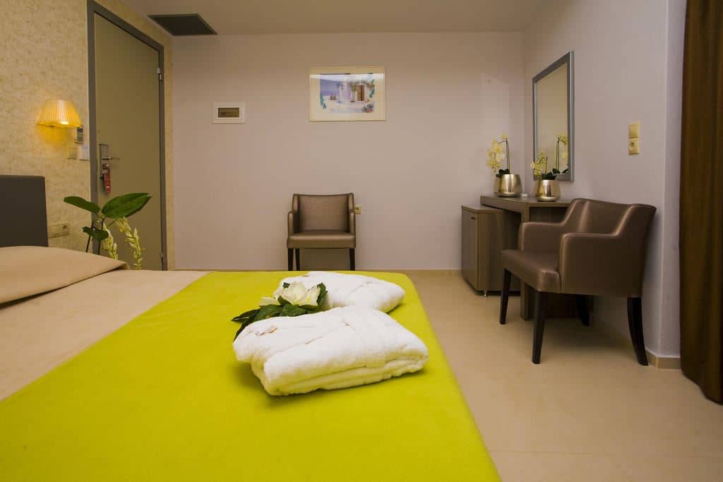 rooms-double-room-sea-view-for-single-use