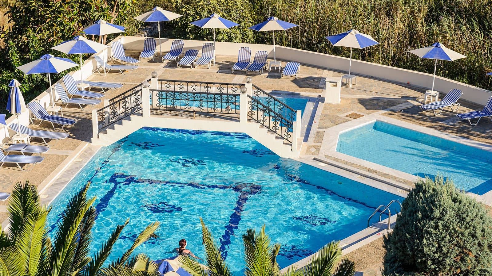 pools-outdoor-pool