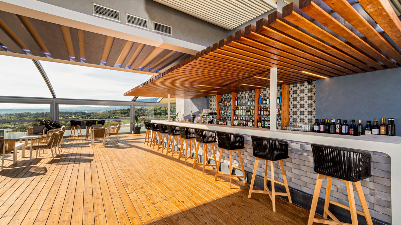 bars-panorama-bar