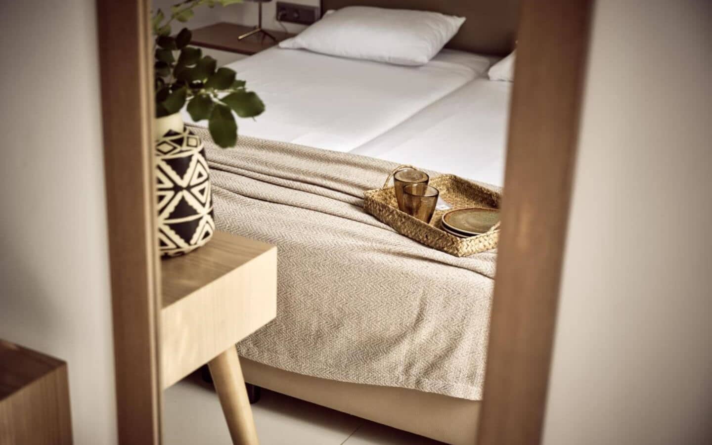 rooms-studio-grand-superior-gardenview-balcony-or-terrace