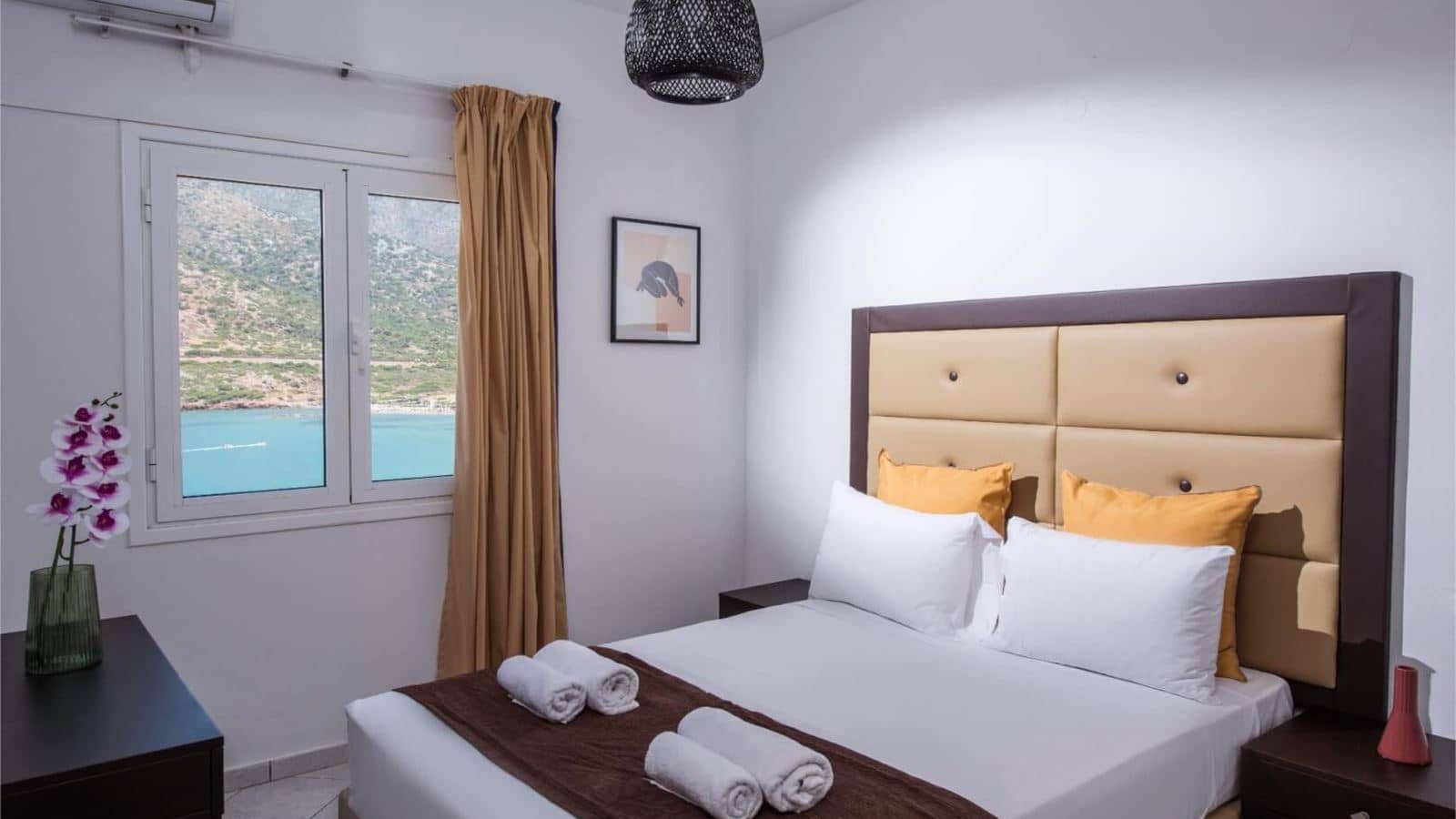 rooms-apartment-standard-sea-view-balcony-or-terrace