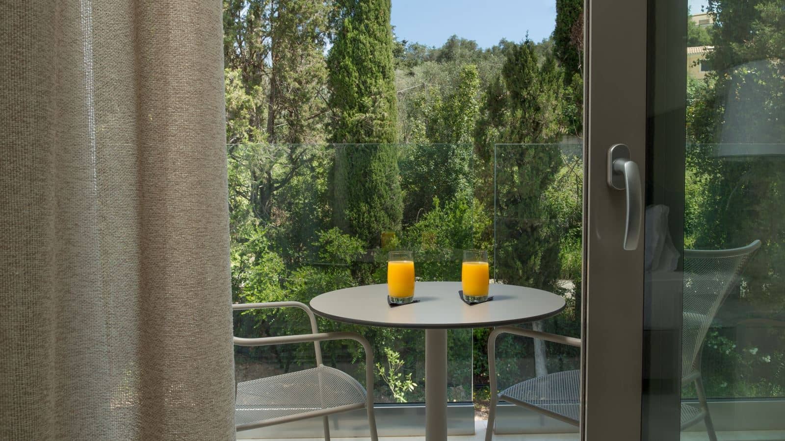 rooms-superior-double-inland-view