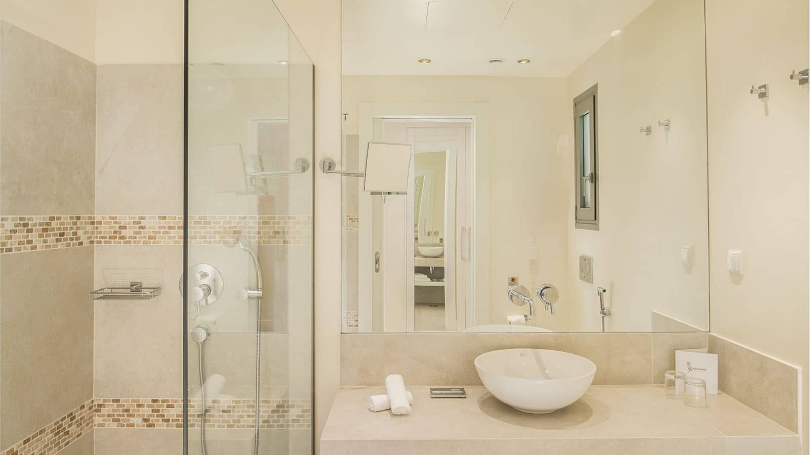 rooms-superior-panorama-bungalow-suite