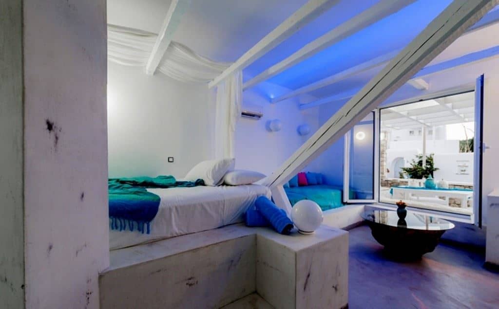 rooms-suite-balcony