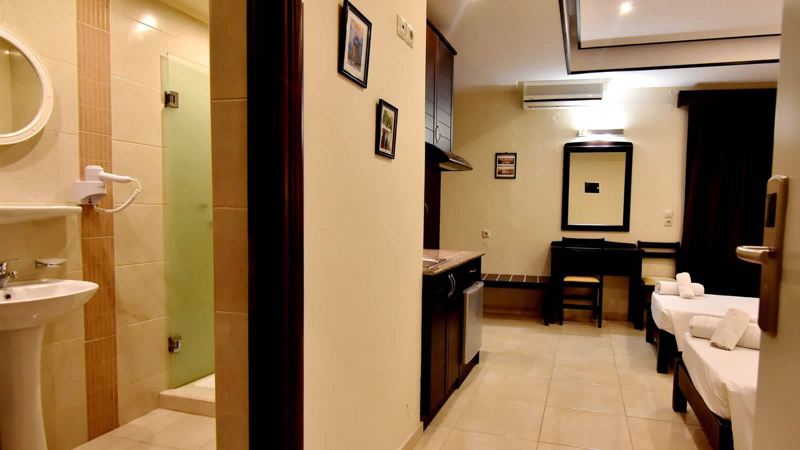rooms-studio-2