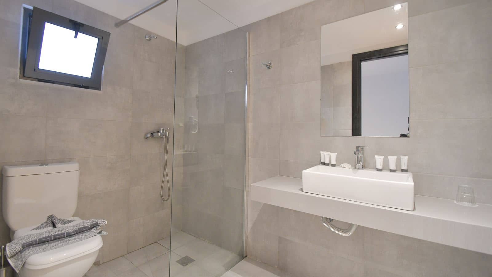 rooms-double-room-with-balcony