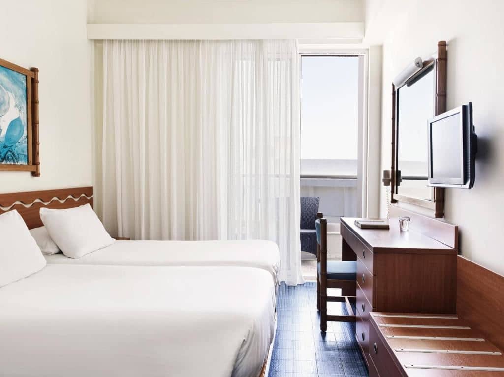 rooms-standard-double-room