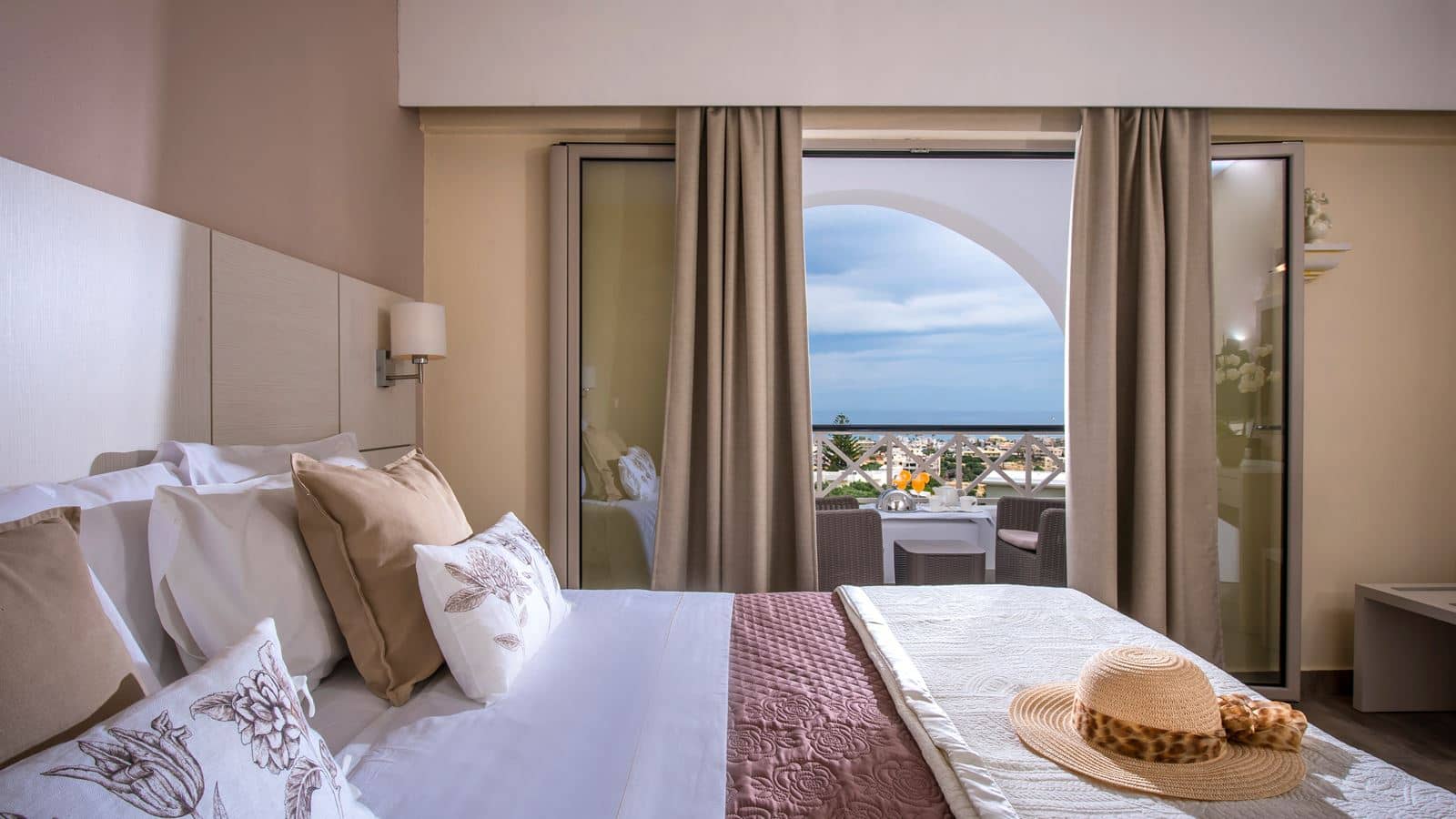 rooms-room-standard-double-sea-view-balcony-or-terrace