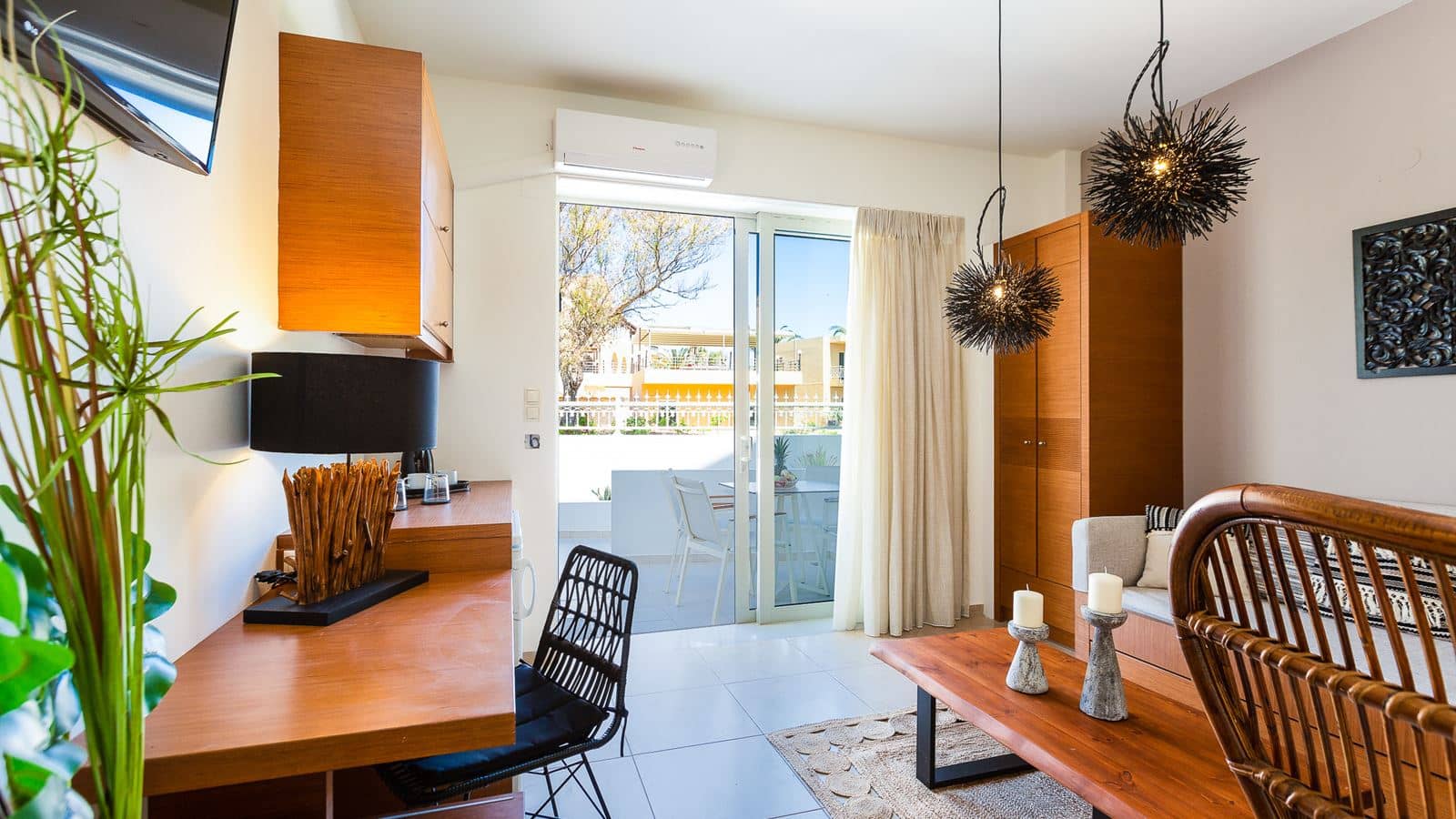 rooms-superior-double-gardenview-balcony-or-terrace