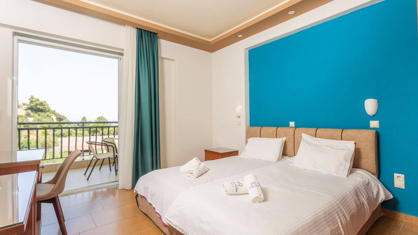 rooms-family-room
