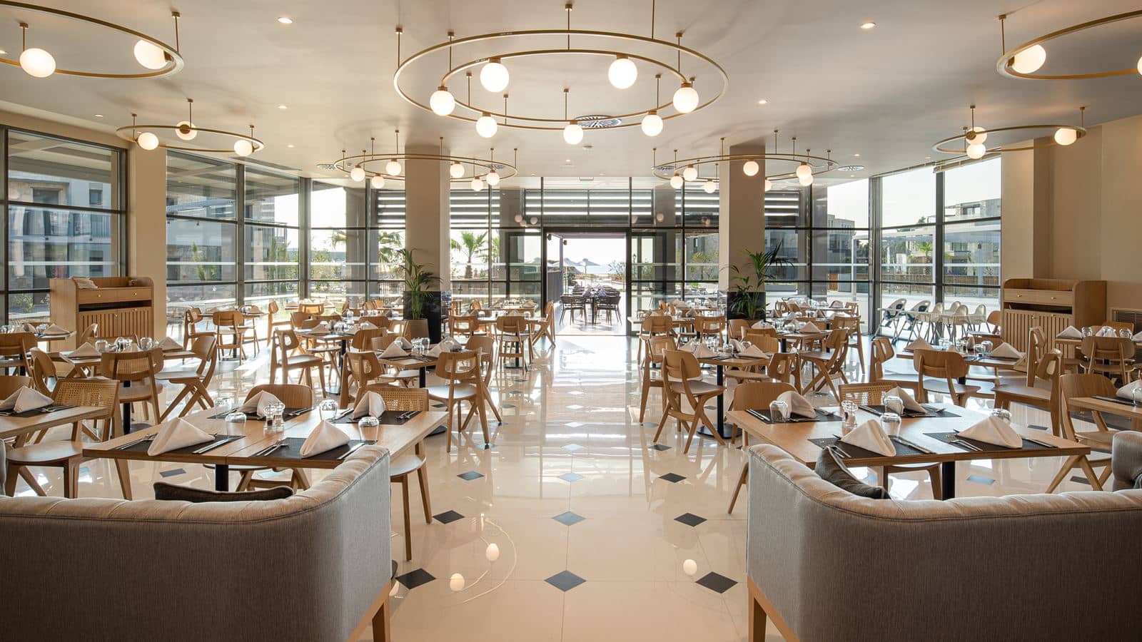 restaurants-alyki-main-restaurant