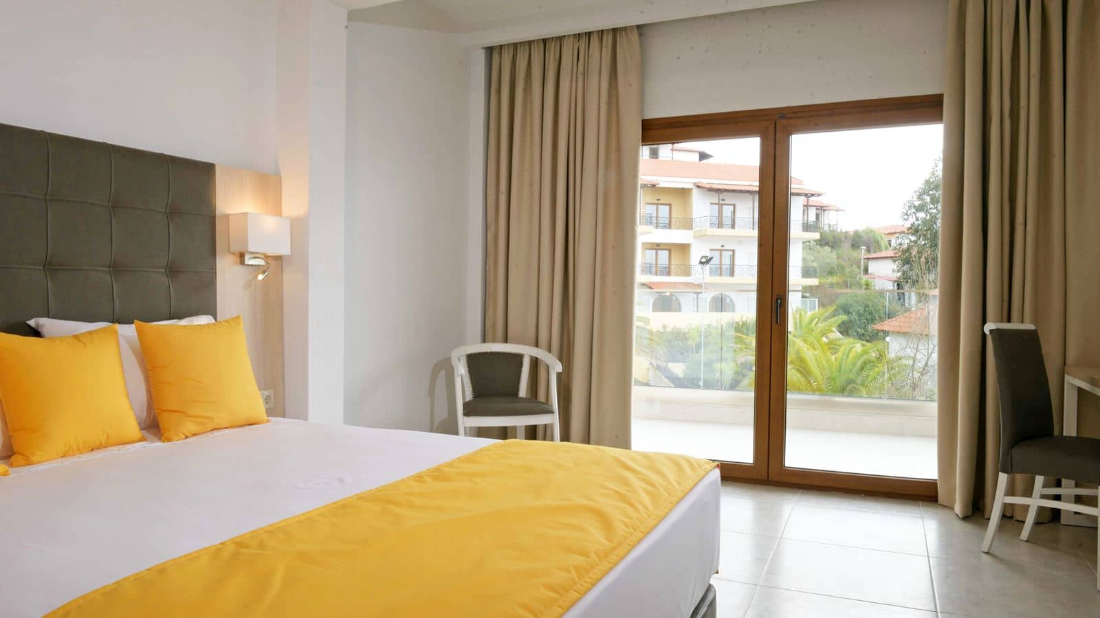 rooms-superior-double-room