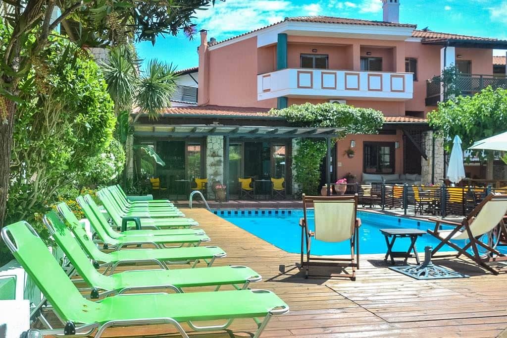 pools-outdoor-pool