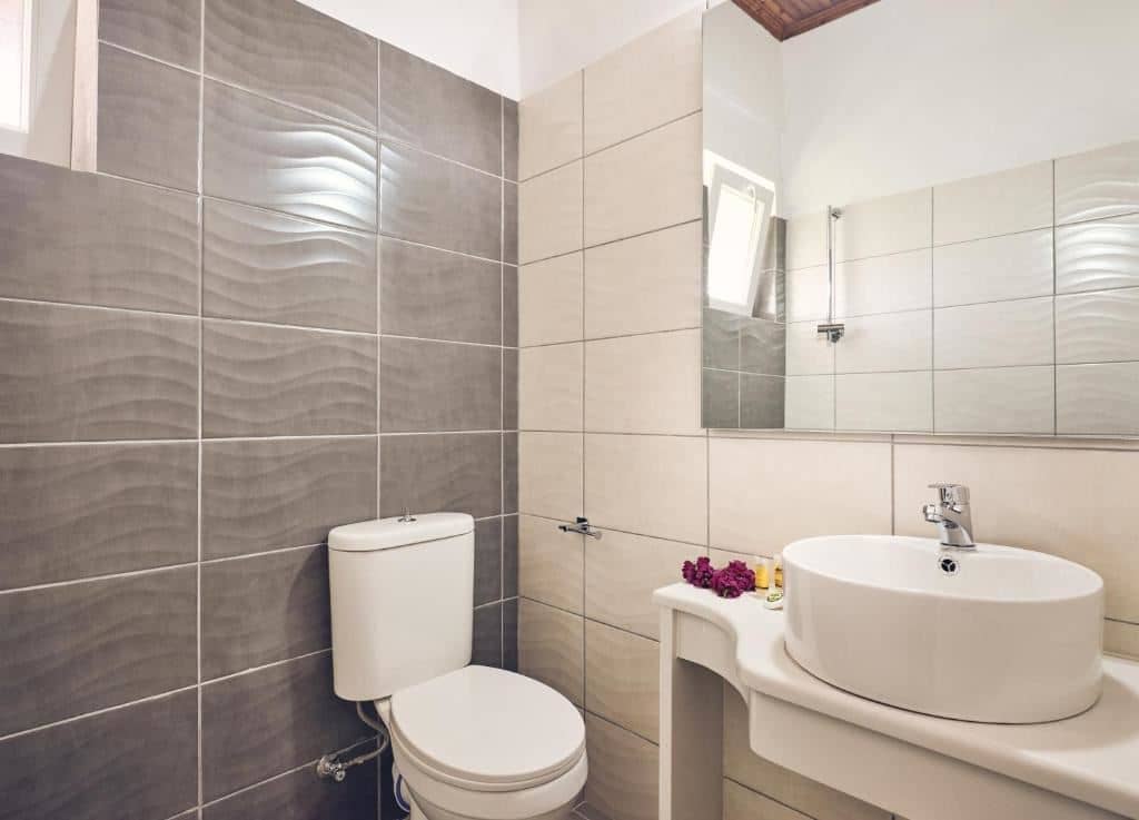 rooms-studio-triple-room
