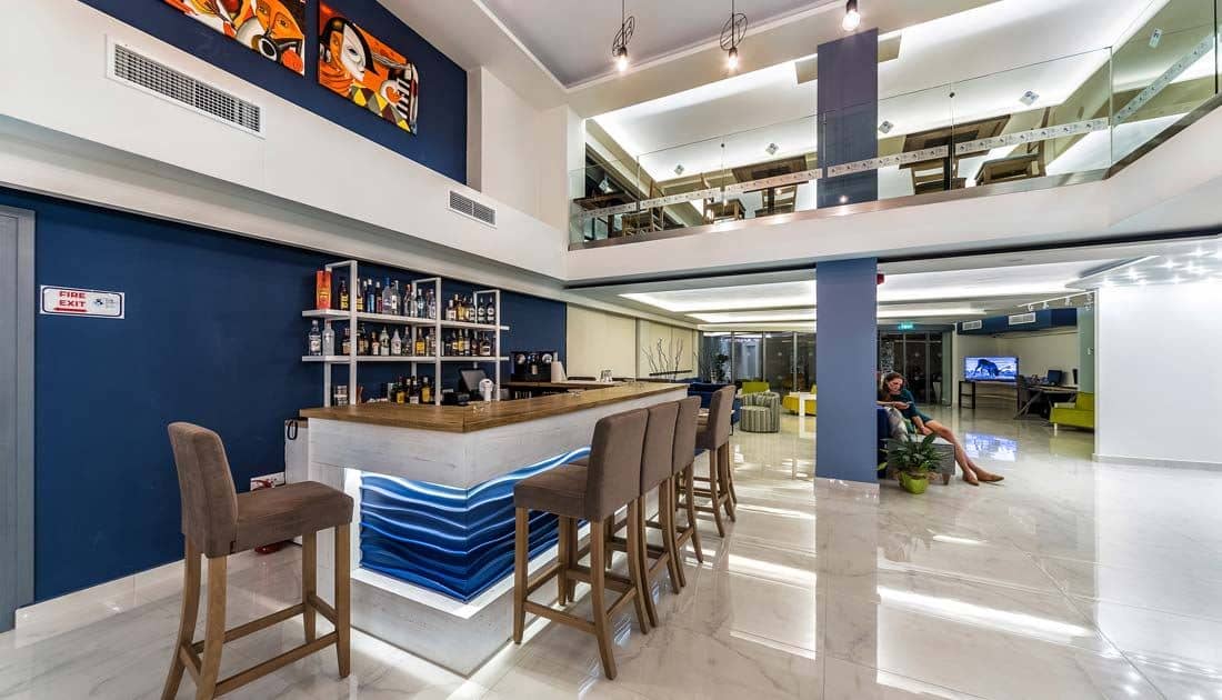 bars-pollis-bar