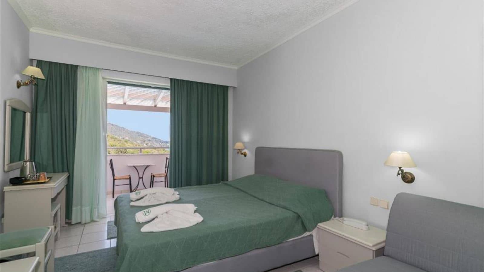 rooms-double-standard-room-sea-view
