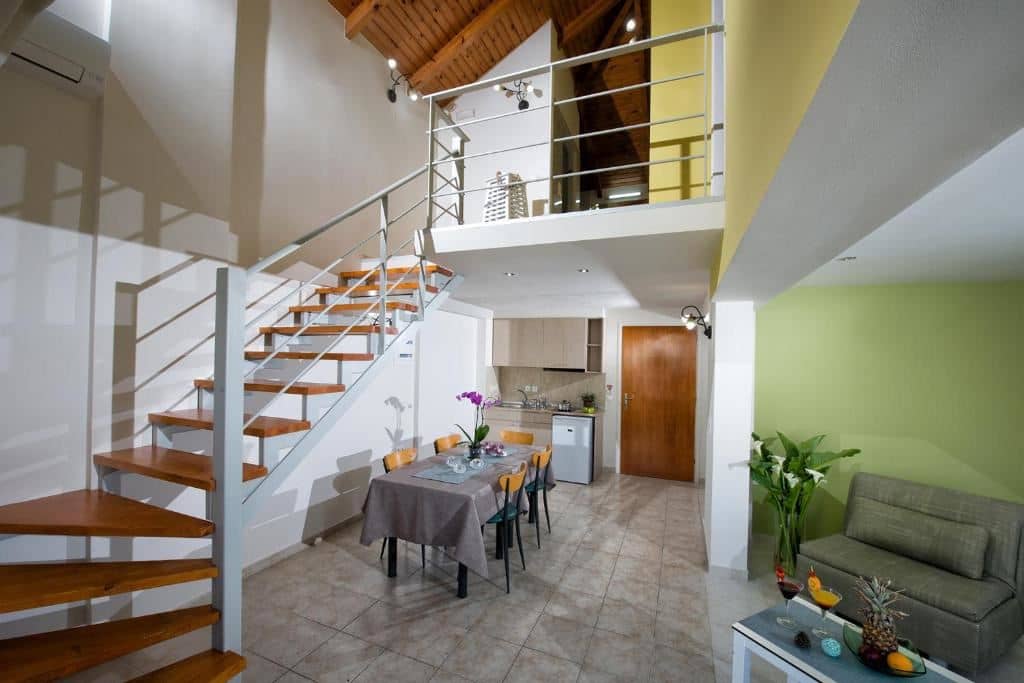 rooms-studio-deluxe-ground-floor