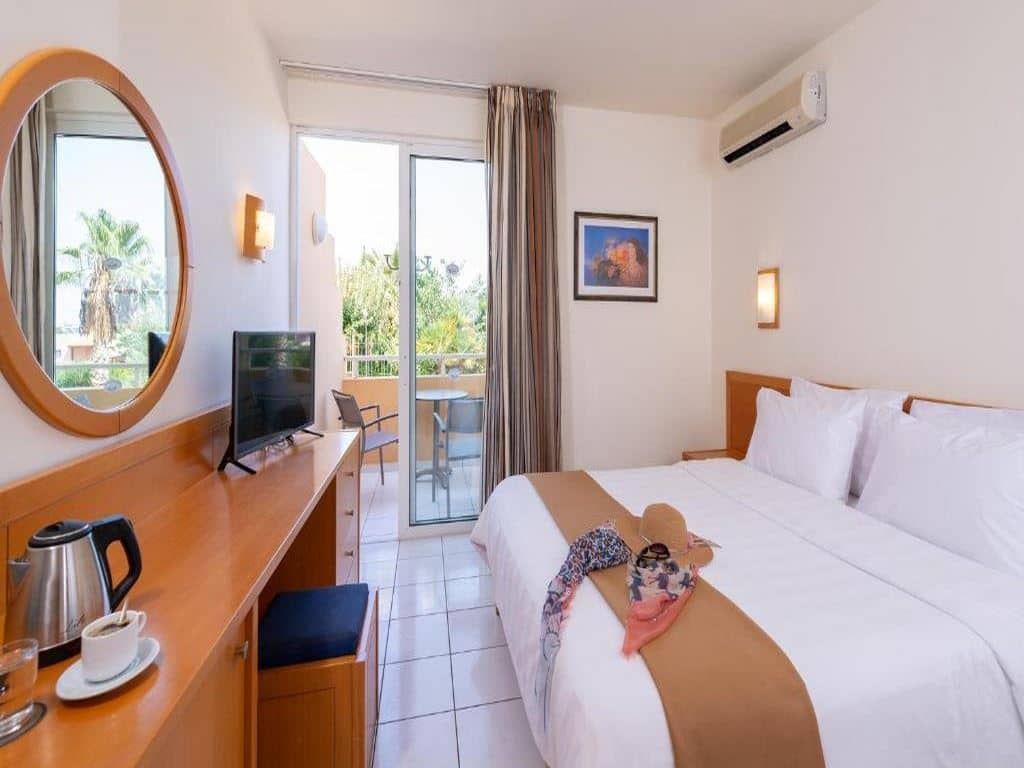 rooms-economy-room