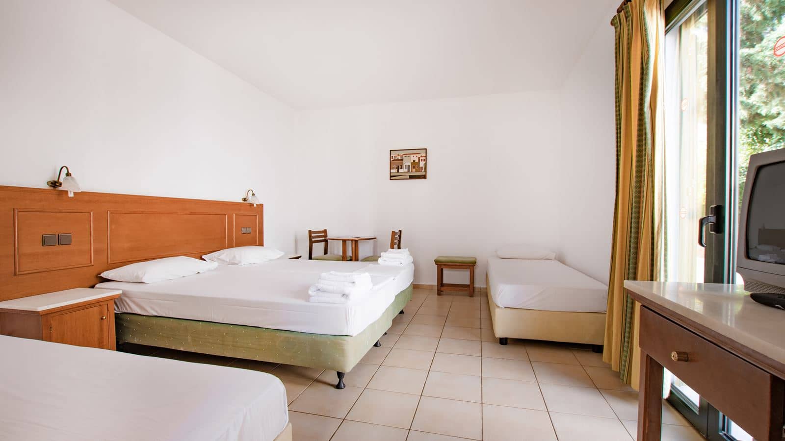 rooms-family-room