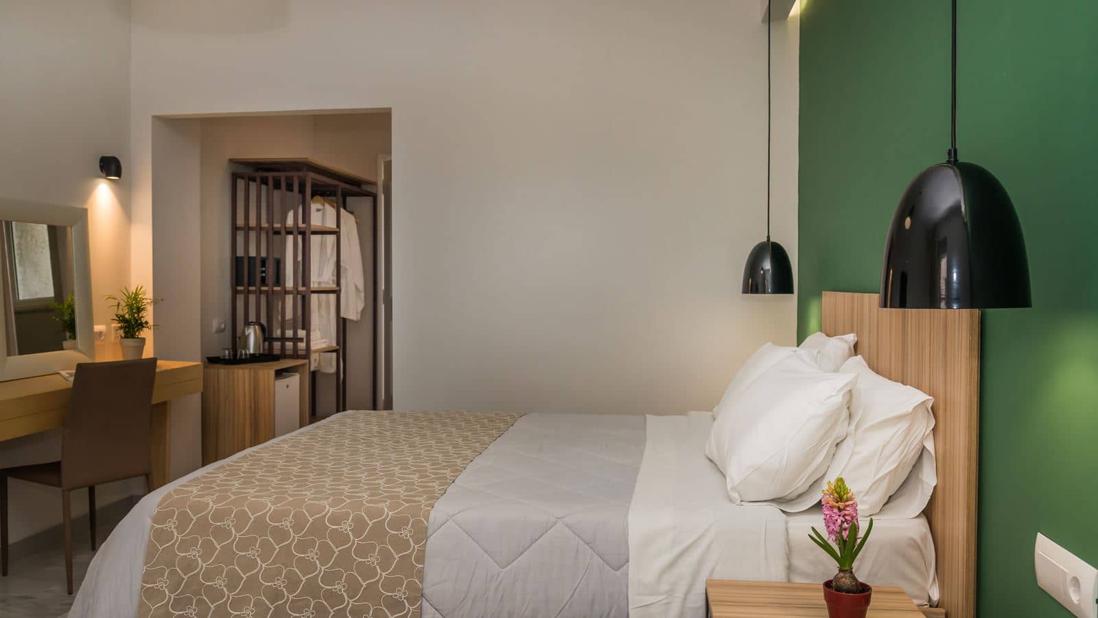 rooms-superior-double-room-balcony-or-terrace