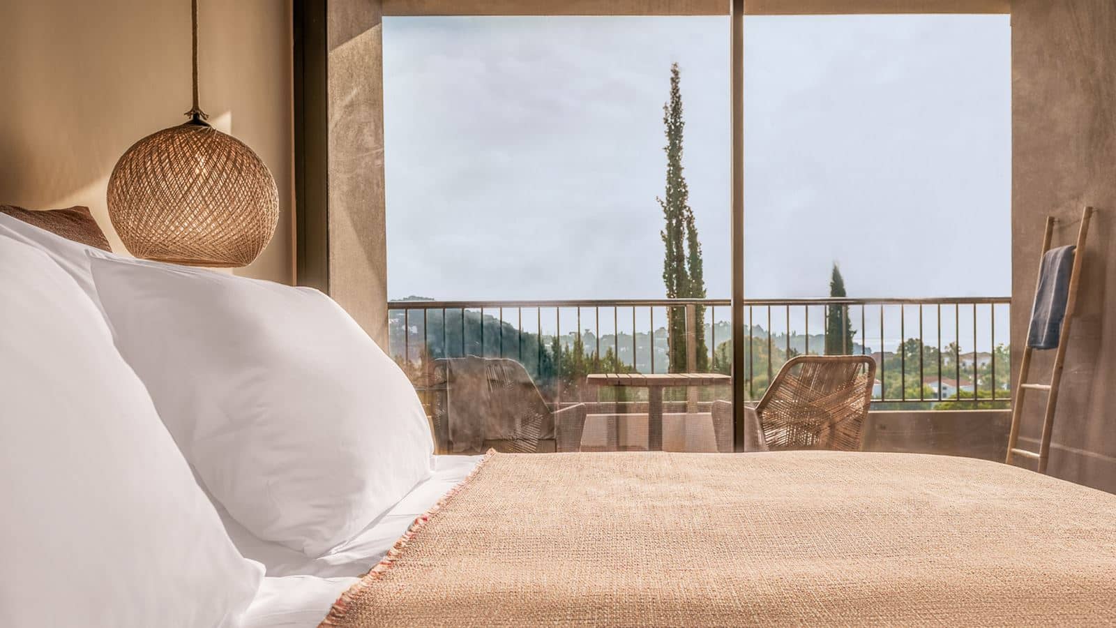 rooms-double-room-inland-view