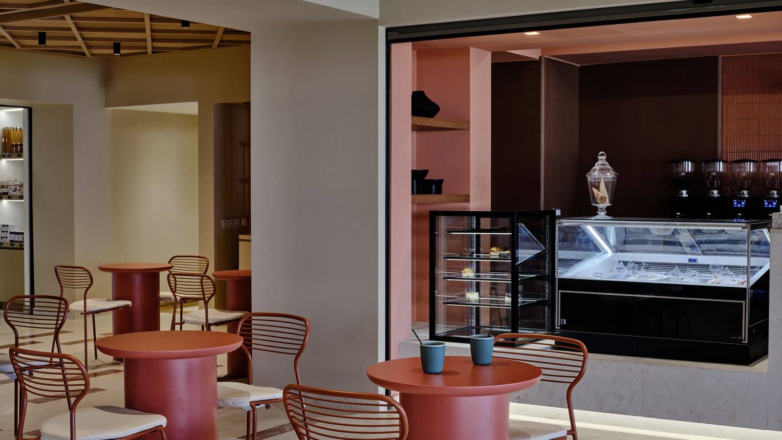 bars-theas-coffeepastry--gelateria