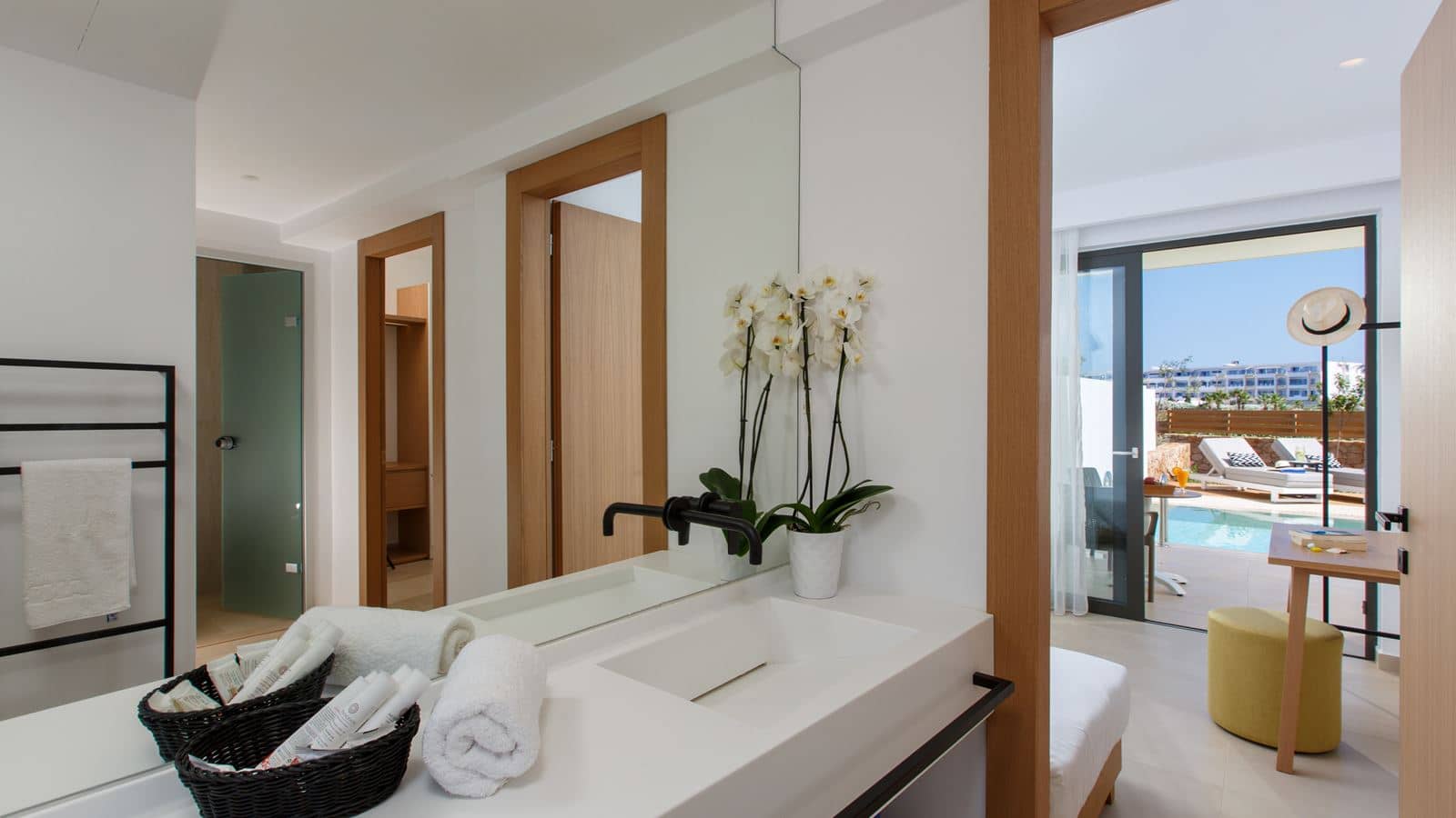 rooms-double-room